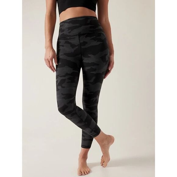 Athleta Elation Camo 7/8 Tight Grey 531310 - Size: Medium - Picture 1 of 12